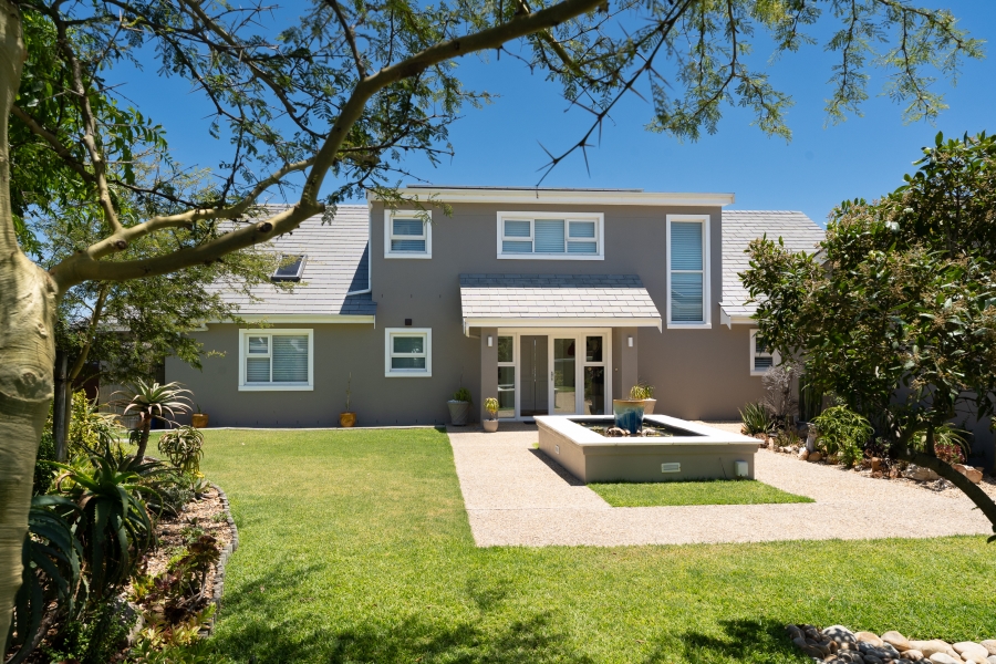 3 Bedroom Property for Sale in Lake Michelle Western Cape
